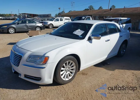 2013 Chrysler 300 Motown from USA, damaged, VIN 2C3CCAAG9DH577637
